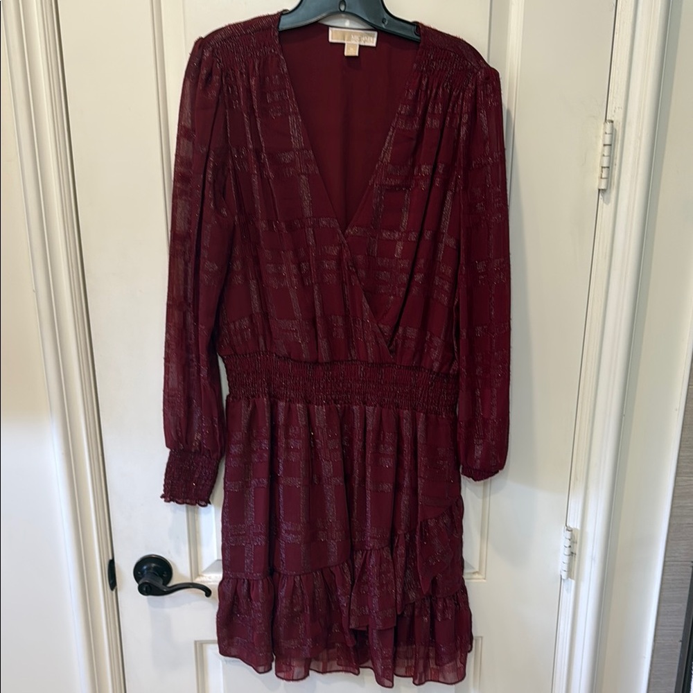 Elegant Burgundy Long Sleeve Dress